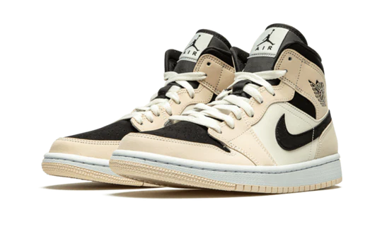 Air Jordan 1 Mid Barely Orange