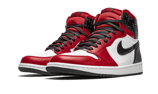 Air Jordan 1 Retro High Satin Snake Chicago