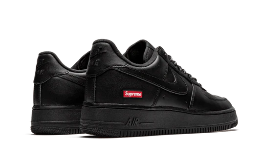 Air Force 1 Low Black Supreme
